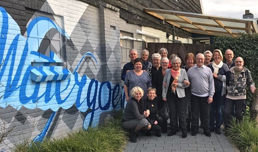 Vrijwilligers Huiskamer van Elst bij 'Watergoed'. (foto: Watergoed)