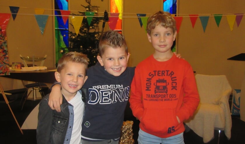 Jonge deelnemers aan het Vakantie Bijbel Feest in de Ontmoetingskerk. (foto: Vakantie Bijbel Feest Rhenen)