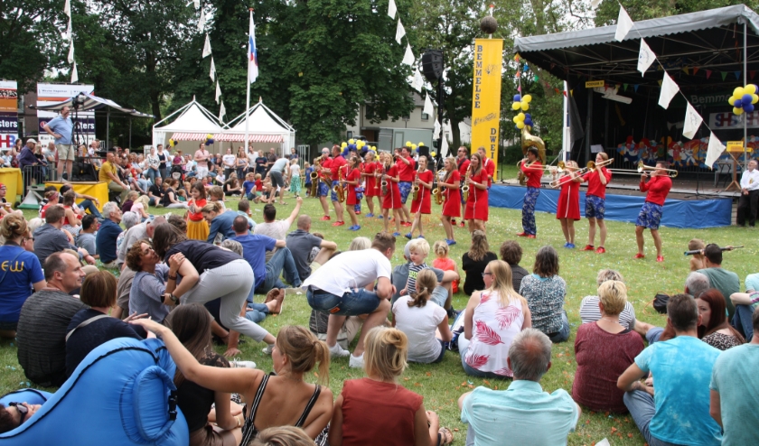 De Rotdweilers uit Bemmel op de Bemmelse Dweildag 2019. (foto: Huisfotograaf Bemmelse Dweildag)
