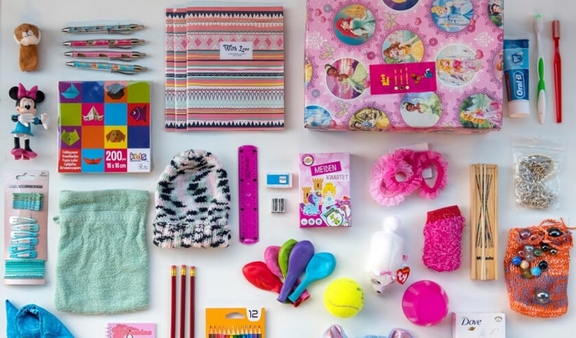 Inhoud schoenendoos voor een kind. (foto: A de Wit)