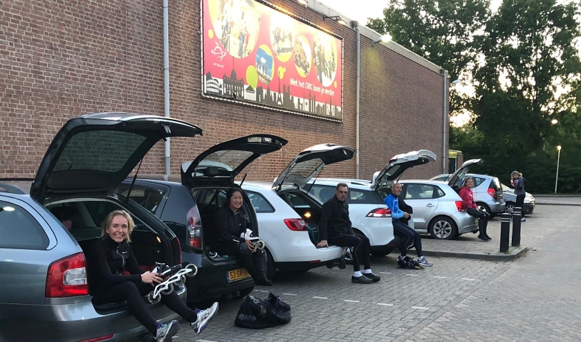 Start training vanuit de kofferbak. (foto: Caroline)