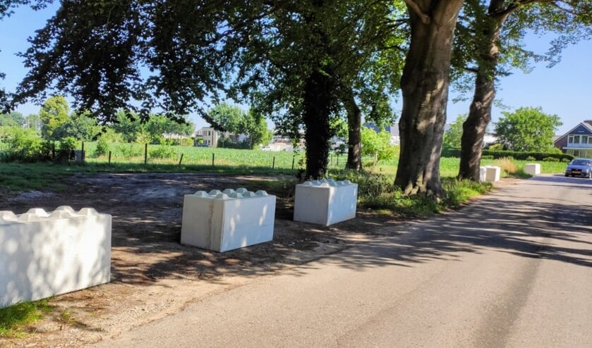 Betonblokken Boslandweg. (foto: Rob Moret)