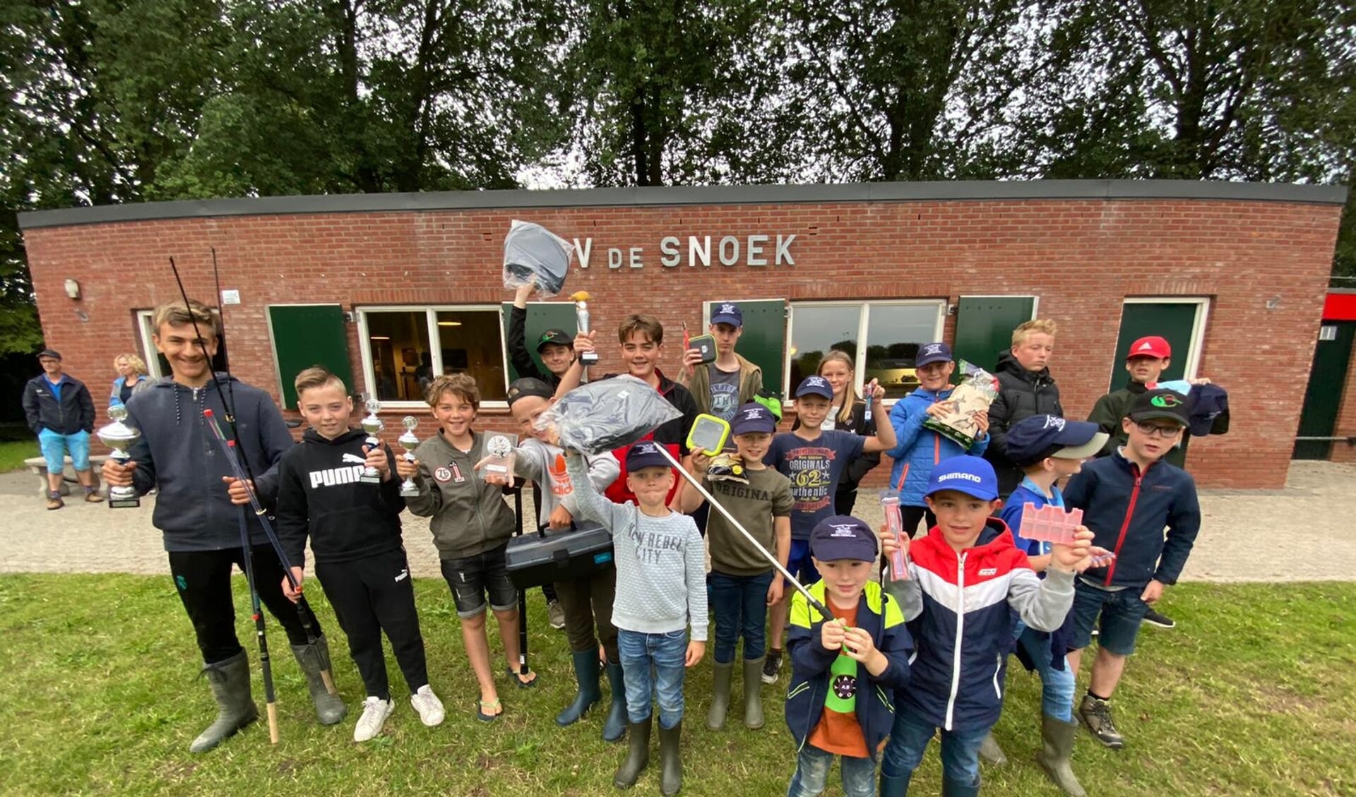 Groepsfoto Jeugd HSV De Snoek. (foto: Roel Derksen)