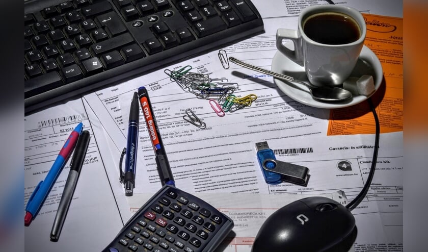 Hulp nodig bij uw financiën? (foto: Oliver Menyhart via Pixabay)