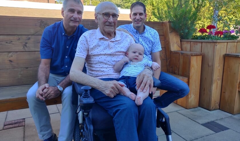 Vier generaties Venselaar. (foto: Lisanne)
