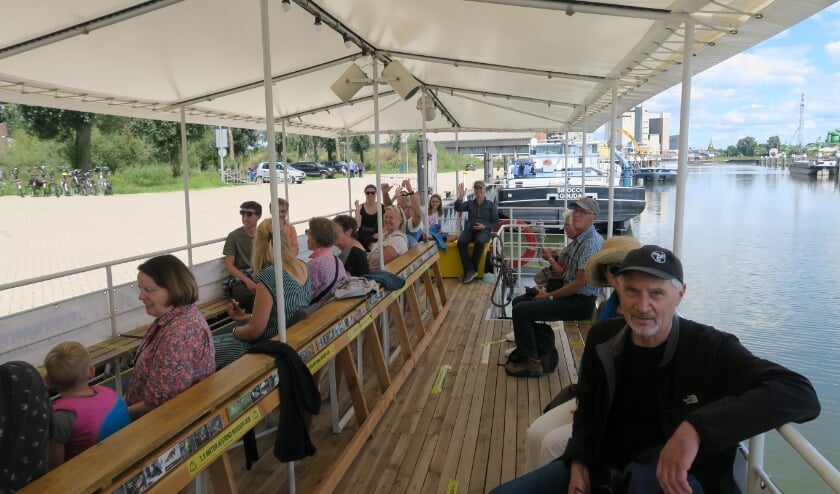 Safarischip De Blauwe Bever gaat weer varen. (foto: De Blauwe Beve)