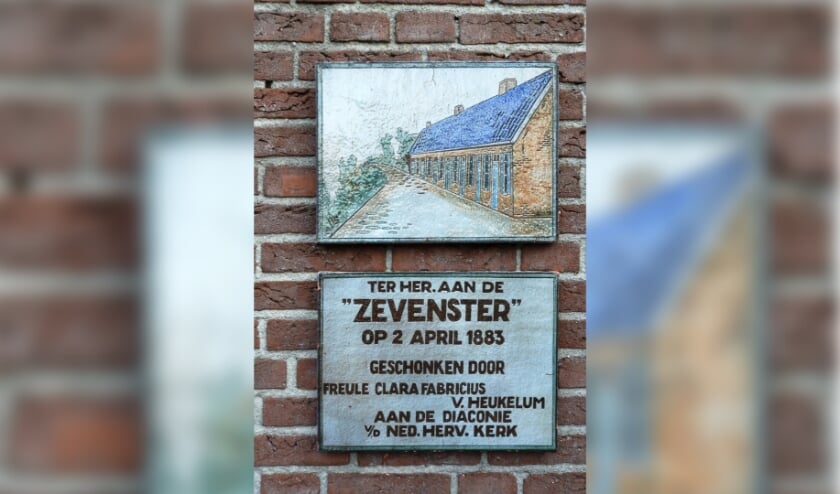 Gedenksteen 'Zevenster' Slijk-Ewijk. (foto: Dini Huijbers)