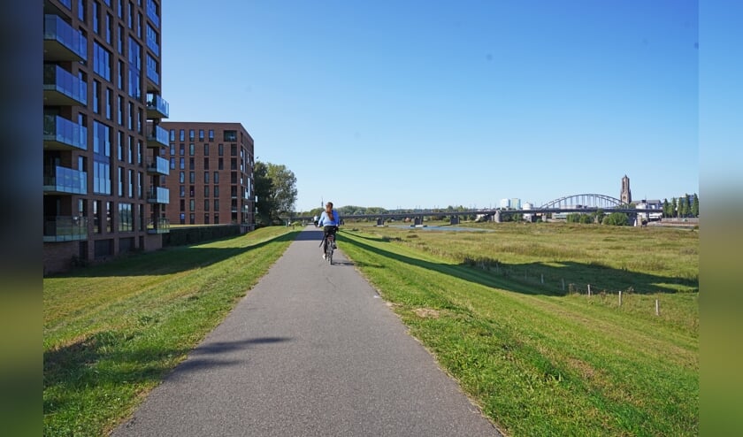 Fietspad Malburgse Bandijk. (foto: Rinus Baak)