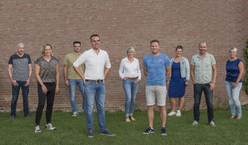 Het nieuwe bestuur van de Dorpsraad Groessen 2.0. (foto: Eveline Wiendels)