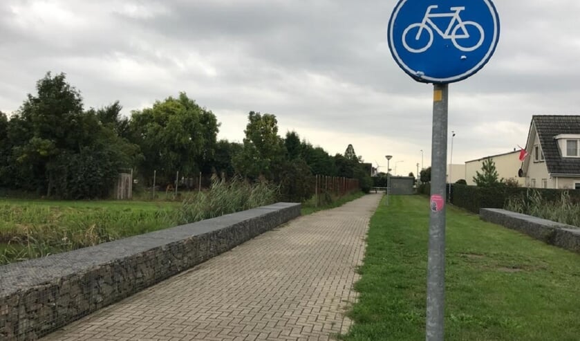 Fietslessen in Lienden. (foto: Welzijn Rivierstroom)