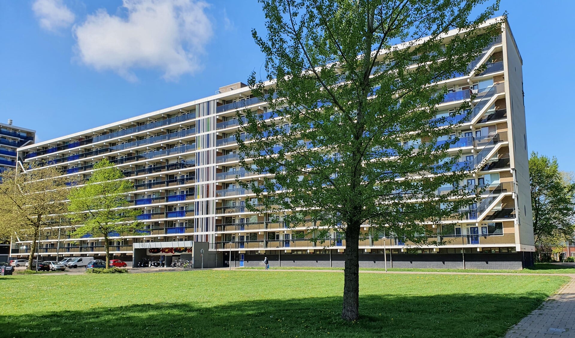 Woningcorporatie Volkshuisvesting Arnhem gaat aan het Brandenburgseplein en Kleefseplein in totaal 456 woningen renoveren.