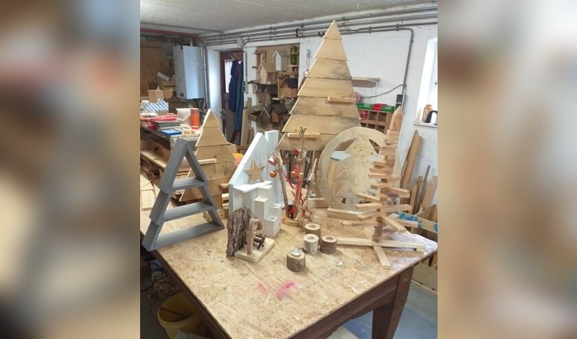 <p>Workshop houtbewerken. (foto: Marjan den Bok)</p>