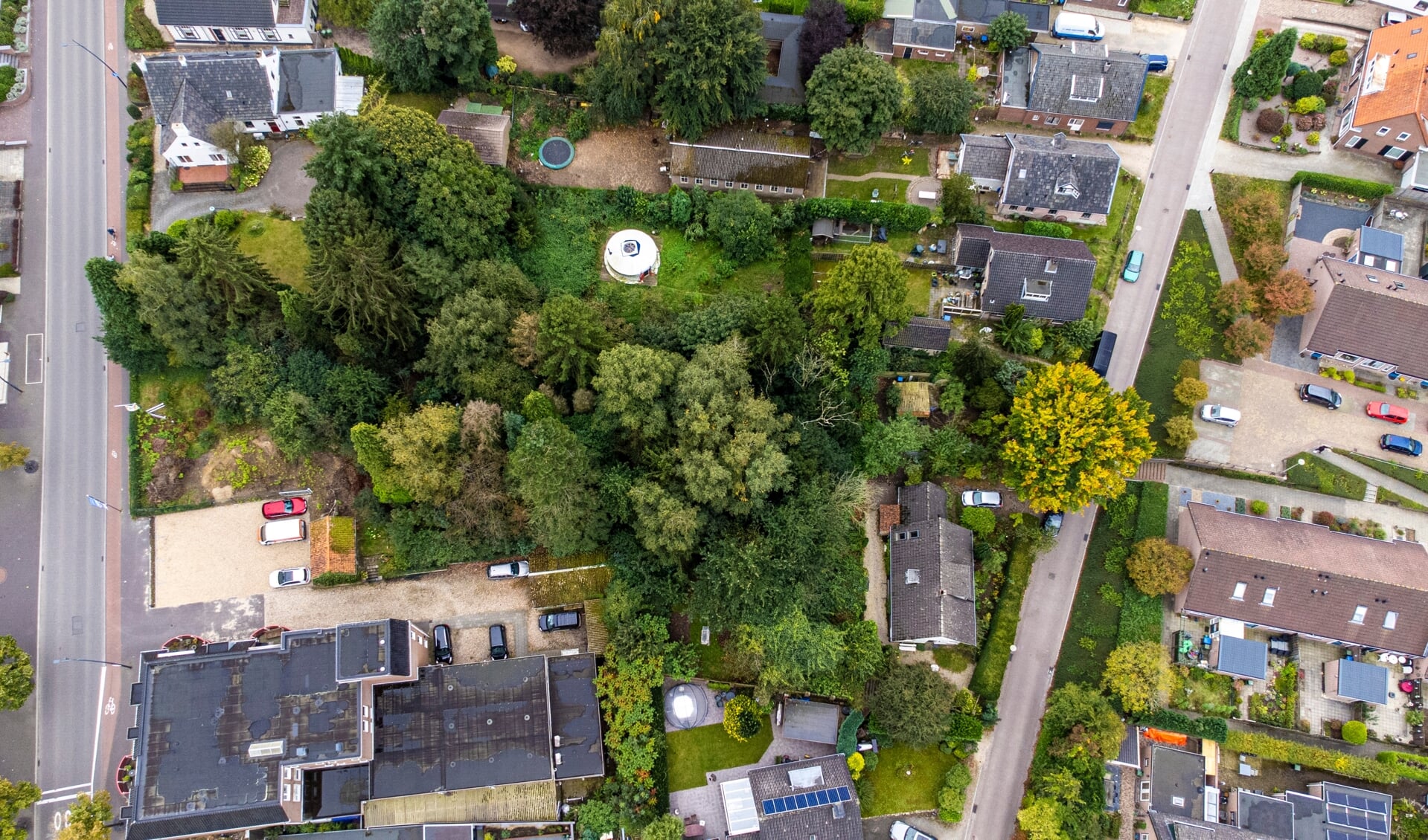 Op dit groene stukje aan de Pannenstraat willen Krasse Knarren 22 appartementen bouwen.