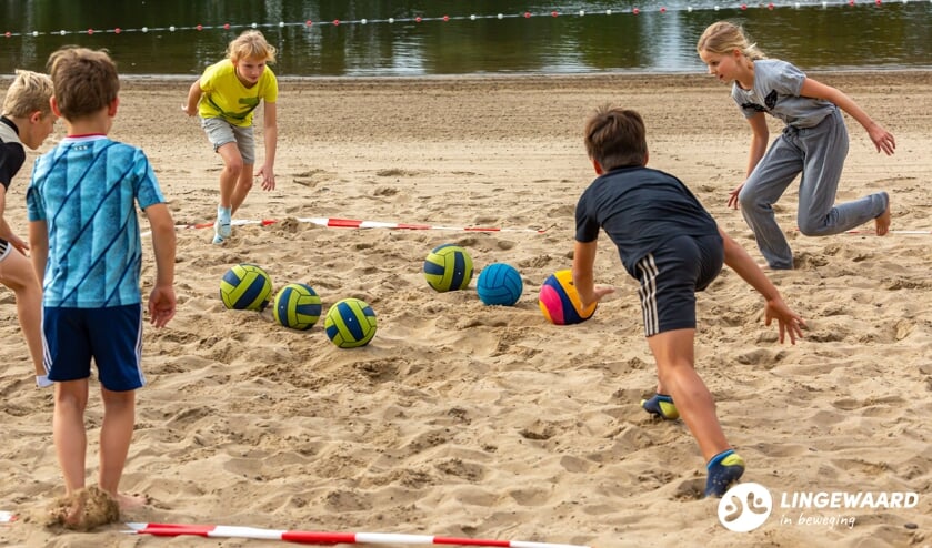 <p>Wie begint het spel. (foto: Hennie van Diesen)</p>