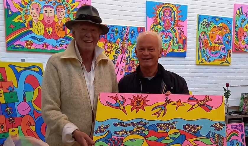 Geert Smits met Peter Faber. In Groessen worden twee werken van Faber verloot.