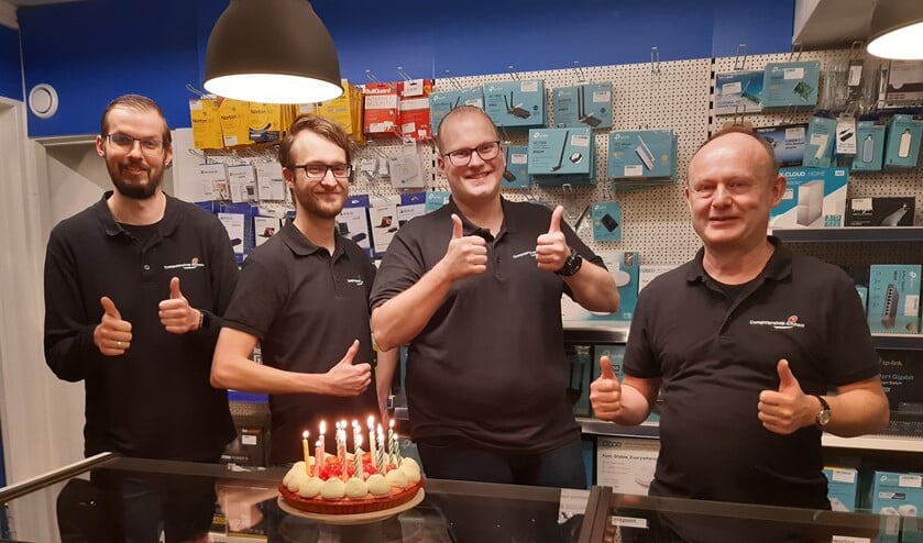 Een feesttaart voor het team van Computershop Arnhem.