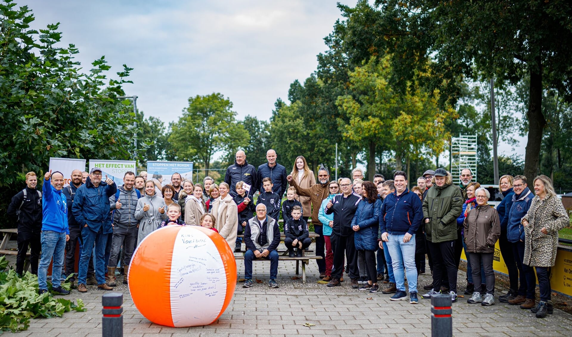 De deelnemers voor de start. (foto: Petre Miuta)