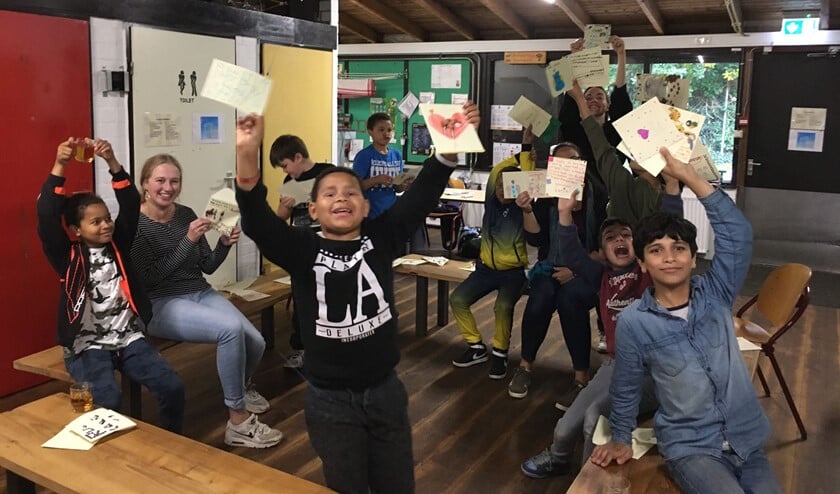 Veel plezier tijdens een creatieve activiteit.