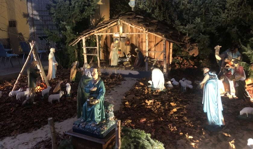 <p>Kerststal Cosmas en Damianuskerk. (foto: Parochie Groesbeek)</p>