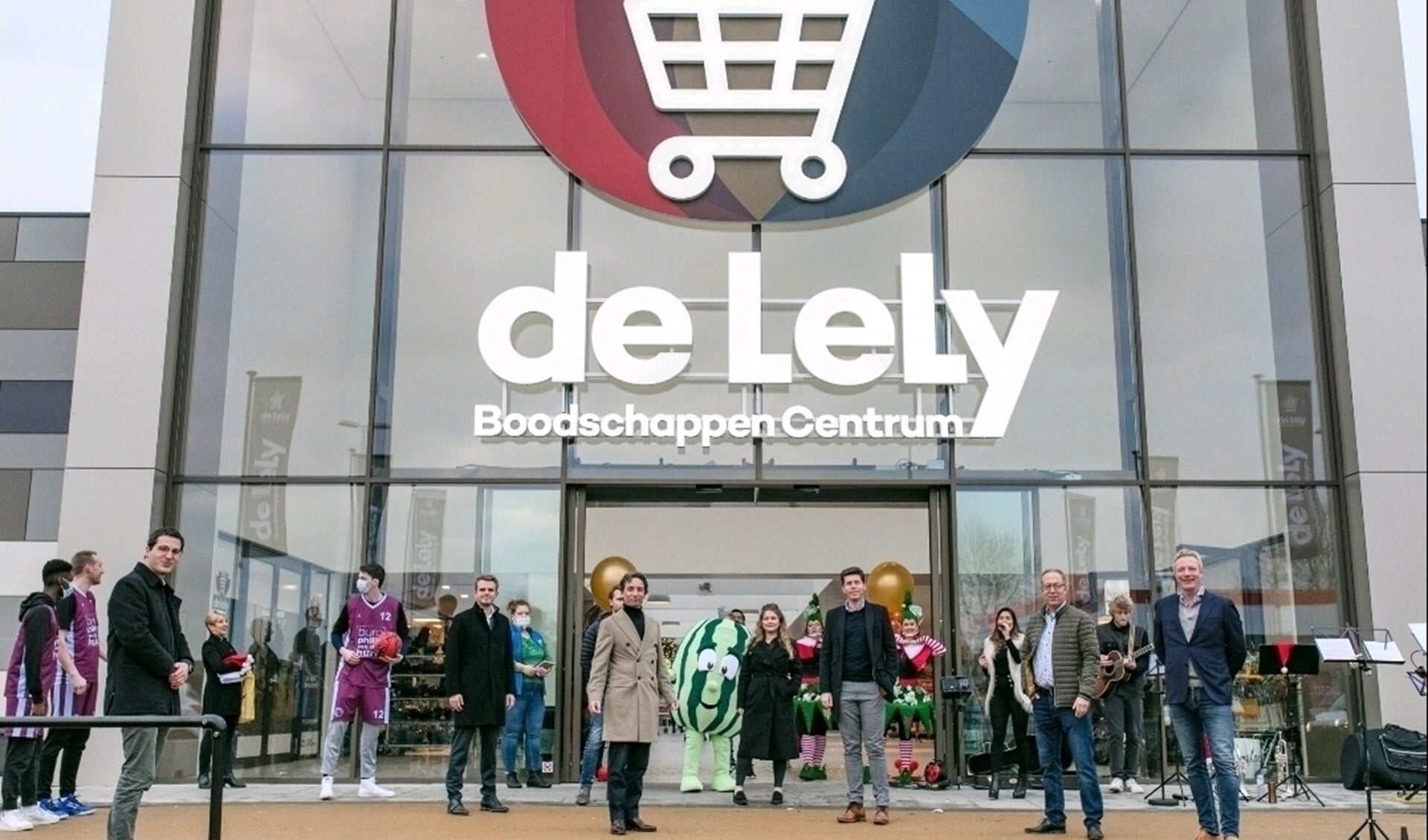 De winkeliers van De Lely zien uit naar hun klanten. 