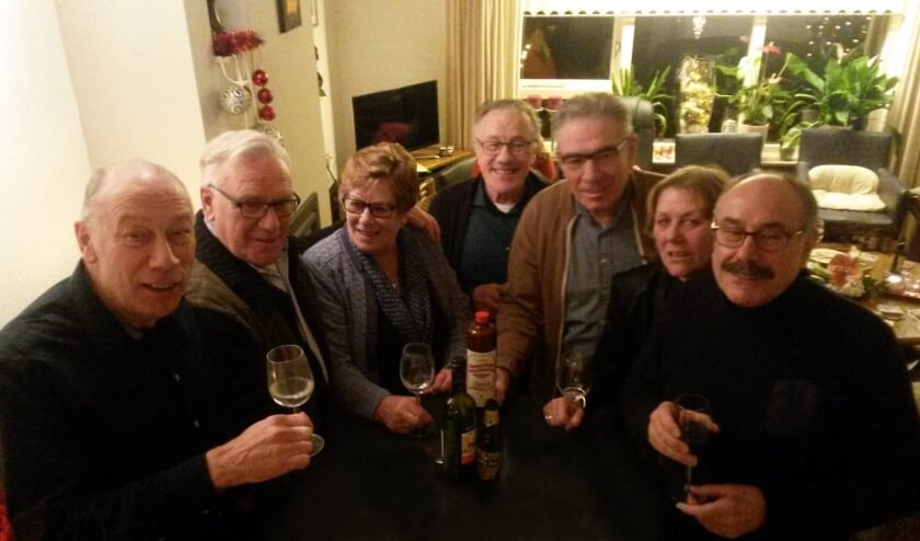 <p>De familie, twee jaar geleden, door corona helaas geen recente foto.</p>