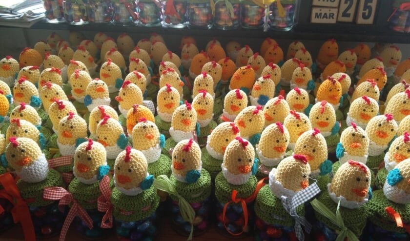 <p>Potjes met kuikentje. (foto: M. Oppers)</p>