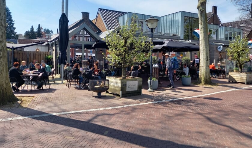 <p>Terras bij De Lokomotief. (foto: Joop Verstraaten)</p>
