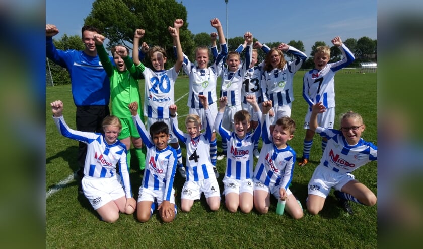 <p>JO11-1 teamfoto. (foto: Nelleke Brenkman)</p>