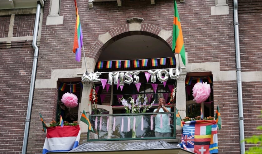 <p>Wandelaars We miss you. (foto: John Beckmann)</p>