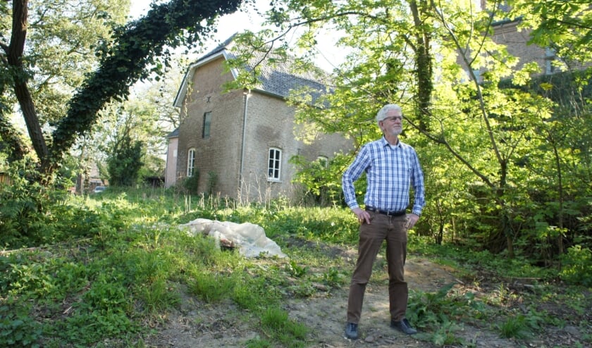 <p>Vrijwilliger Martien op ’t Hof: ‘De drie kernwoorden zijn rust, landbouw en natuur.' <br>(Foto: Kim Kleijkers)<br><br></p>