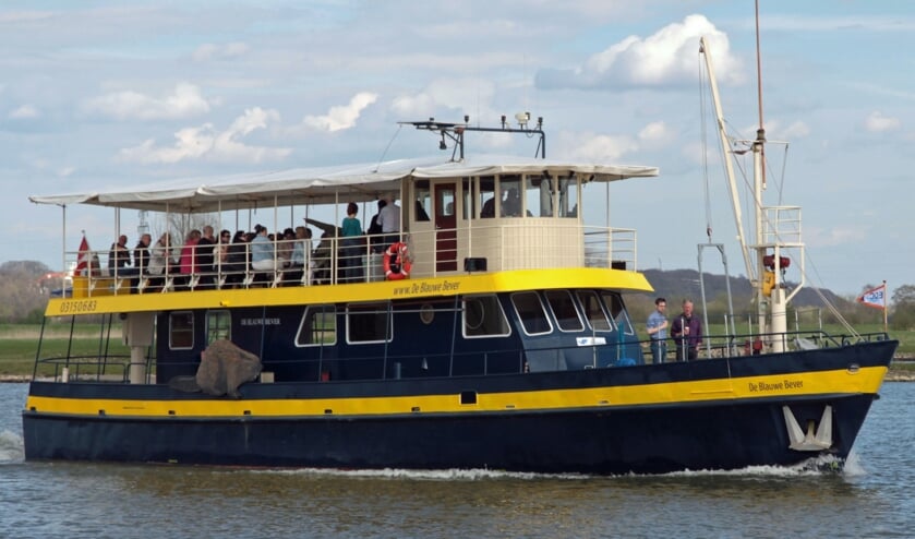 <p>De Blauwe Bever onderweg voor een mooie vaart op de Rijn.</p>