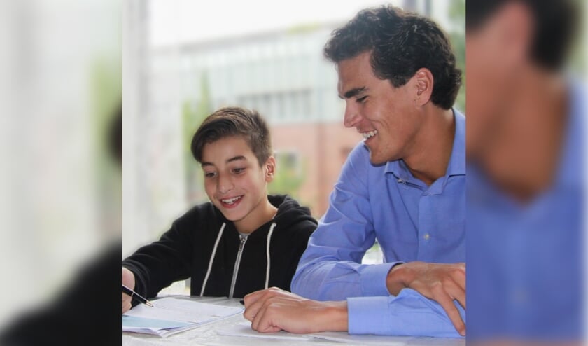 <p>Steuntje in de rug. (foto: School's Cool)</p>