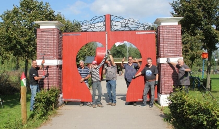 V.l.n.r.: Ton Rietbergen, Willem Diepenbroek, Hans Elferink, Peter Simon, André Oudendag, Jan Buijs en Philip Wenting.