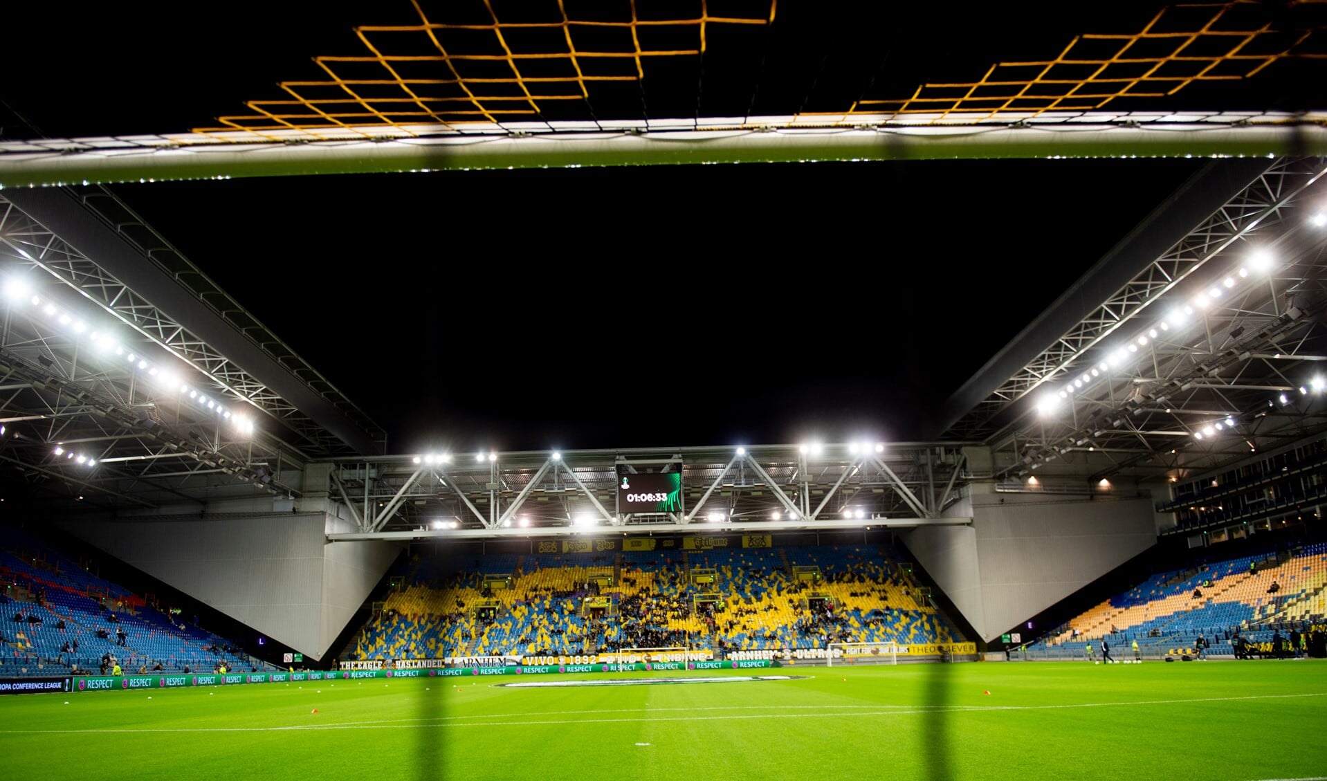 De grasmat in GelreDome wordt vervangen.