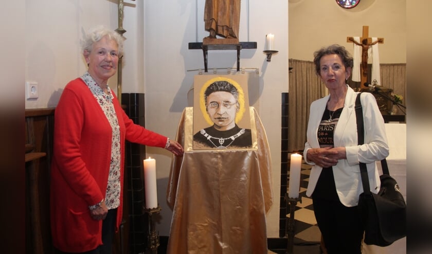 <p>Het portret wordt in de Leisnerkapel aangeboden. </p>