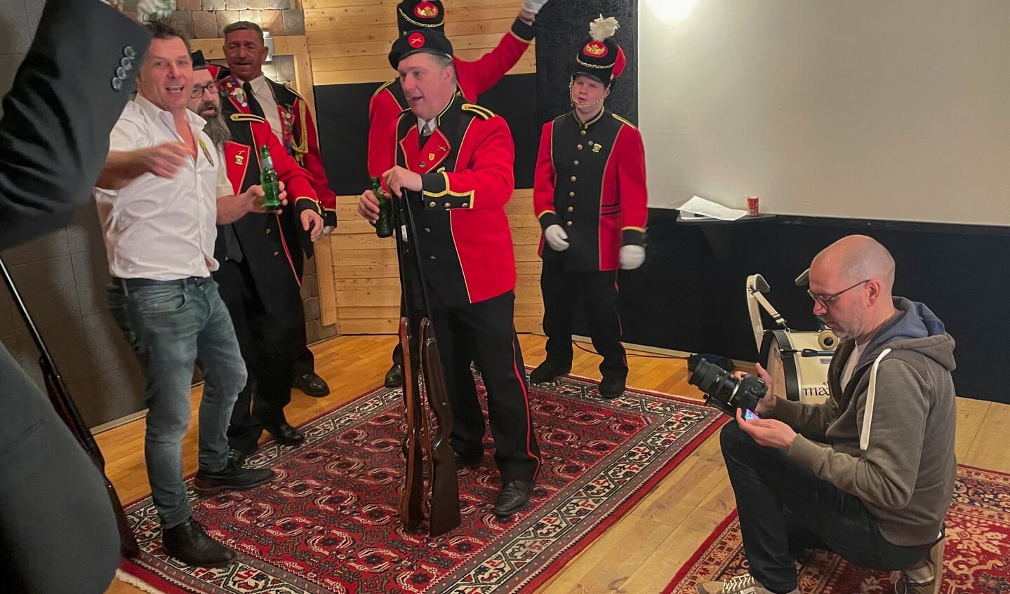 De sfeer zit er tijdens de opnames al goed in