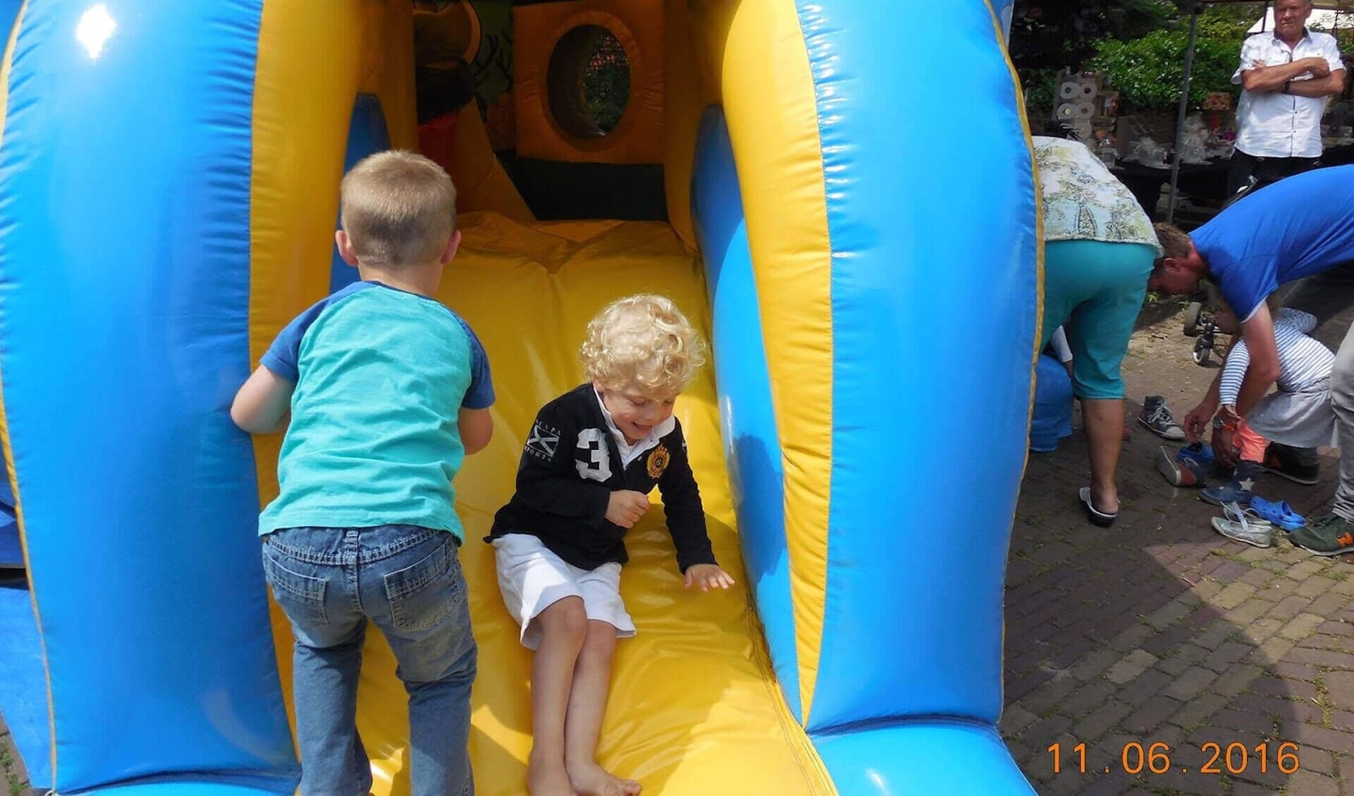 Het 'kinderplein' op De Koningshof wordt dit jaar uitgebreid met kramen voor kinderen.