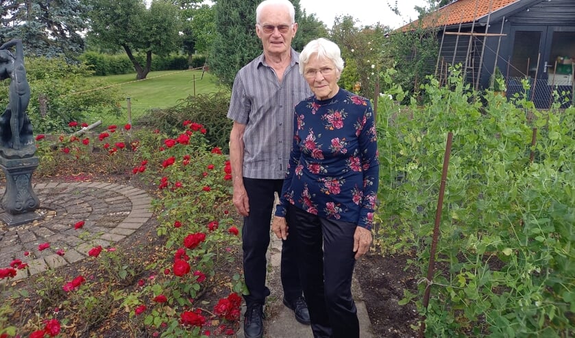 <p>Bert en Juul Oomen al 64 jaar bij elkaar.</p>
