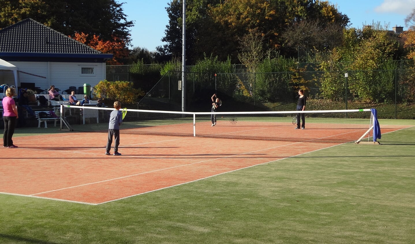 Tennisbaan bij tennisvereniging Malden.