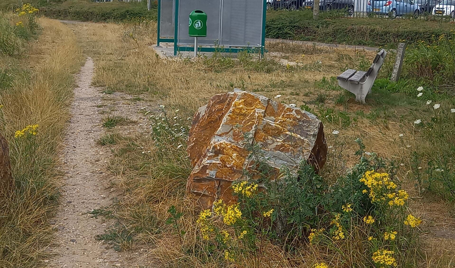 De nieuwe ontmoetingsplek nabij de visvijver aan De Mies. (foto: Joop Verstraaten)