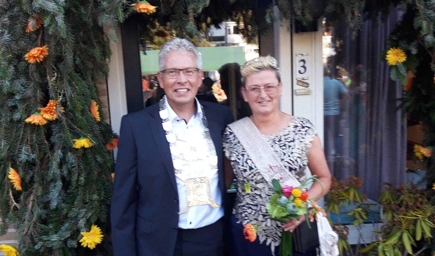 Koning Rob Wentholt en Koningin Fieke Terwisscha. (Foto: Schutterij)