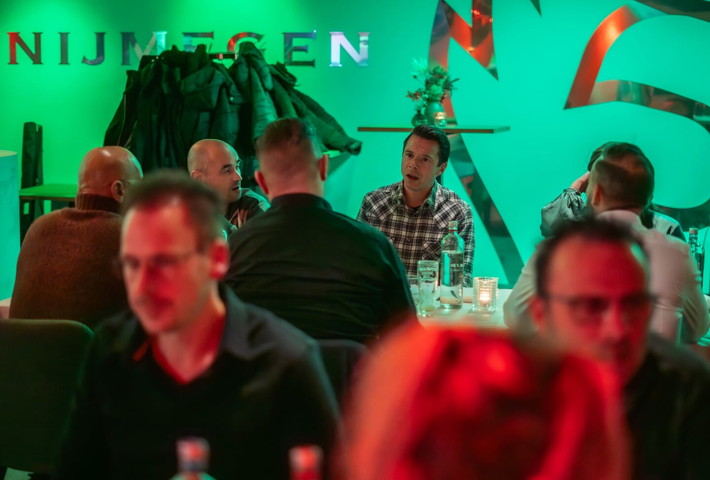 Jeffrey Leiwakabessy aanwezig bij het diner