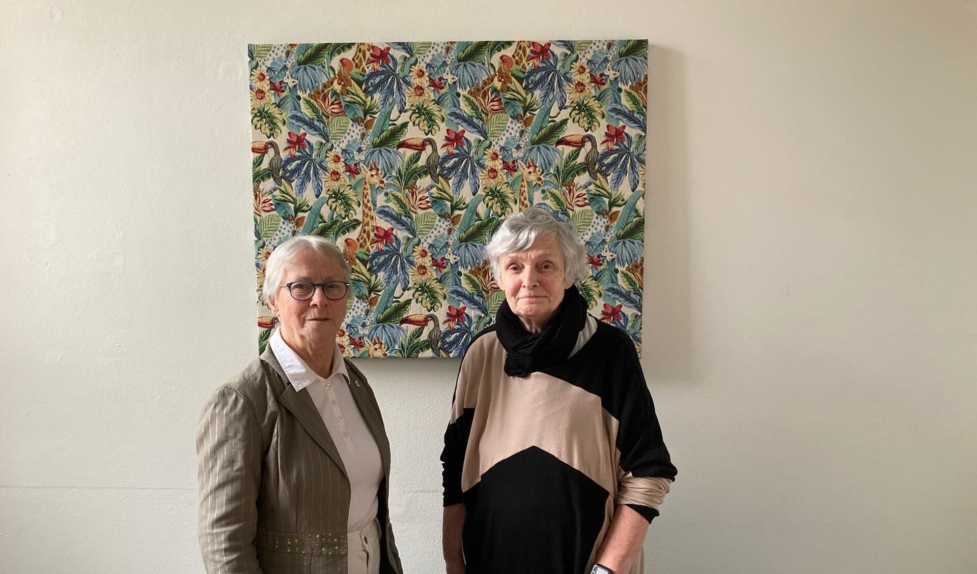 Twee van de drie initiatiefnemers van de wijkhuiskamer in Bemmel: Marianne Devilee en Monique Muhlradt. (foto: Runak Sharaf)