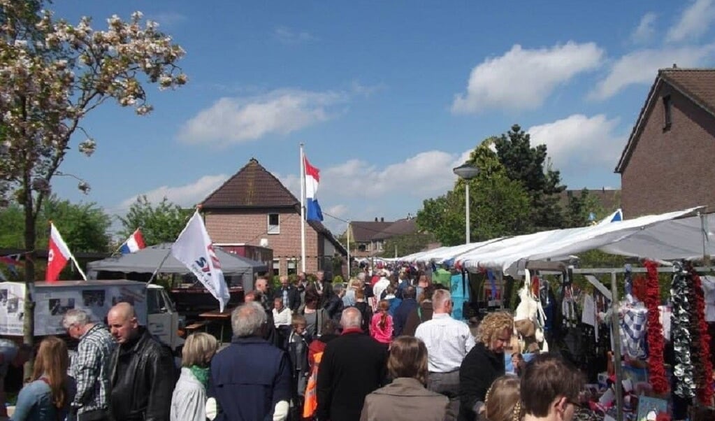 Kersenbongerd Op Hemelvaartsdag Met Gezellige En Sfeervolle Rommelmarkt ...