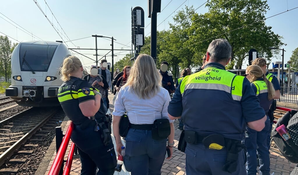 Grote Politiecontrole Op En Rond Stations Tussen Westervoort En Doetinchem