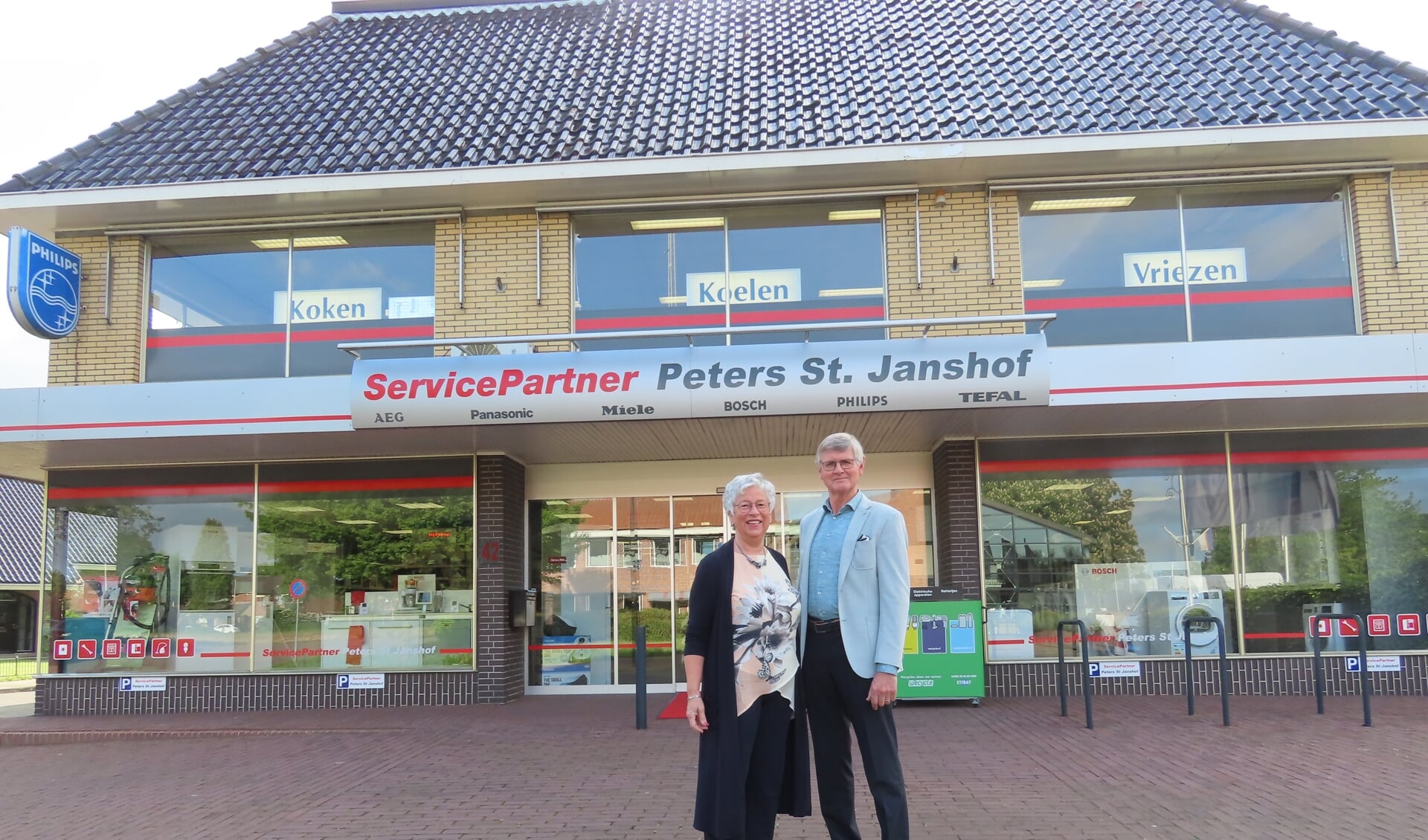 Sjef en Henrita sluiten de winkel aan de Kerkstraat 42 in Didam op 1 juli