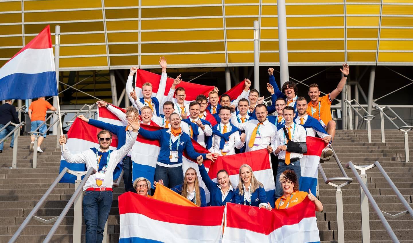 Het voltallige Team Netherlands tijdens EuroSkills 2023