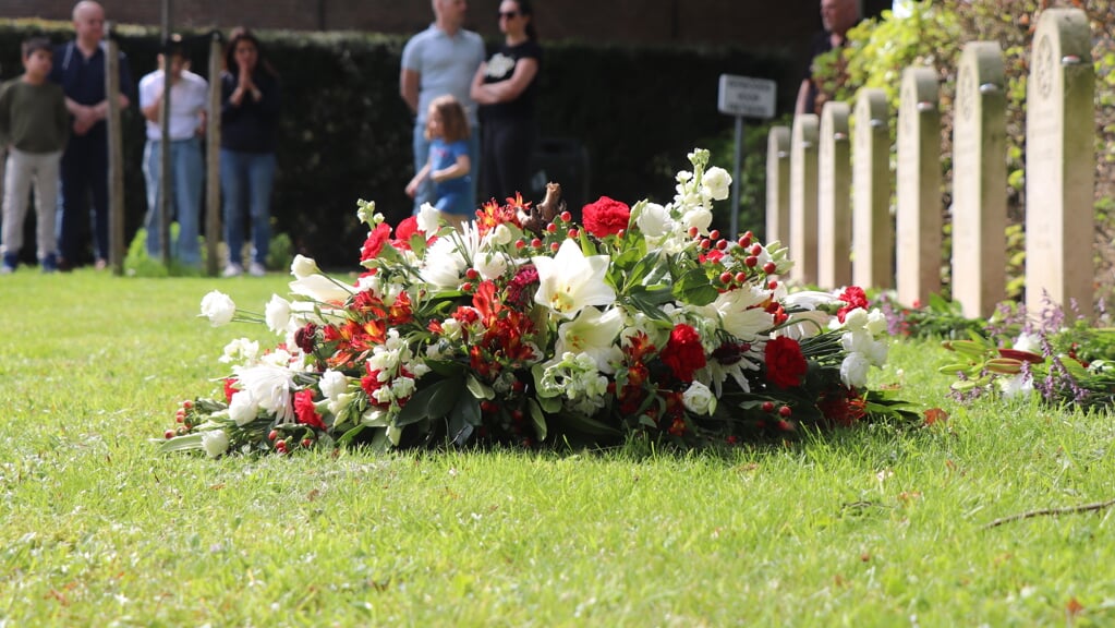 Herdenking Rooms Katholiek Begraafplaats 4 mei 2023 bij de oorlogsgraven.