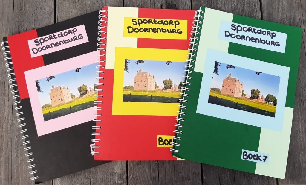 Inspiratieboeken van Sportdorp Doornenburg. (foto: Rianne Raijmann)