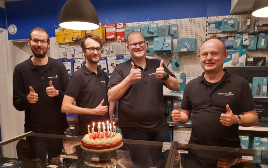 Een feesttaart voor het team van Computershop Arnhem.